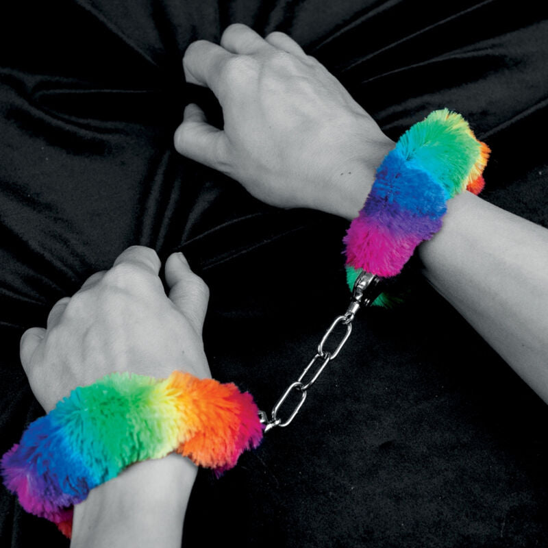 SPENCER &amp; FLEETWOOD - HANDSCHELLEN AUS METALL MIT REGENBOGENGEFÜTTERT