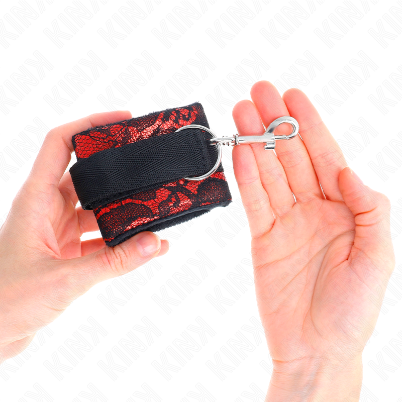 KINK - KURZE HANDGELENKSFESSELN AUS SAMTSPITZE UND NYLONFESSEL ROT/SCHWARZ 23 X 6.5 CM