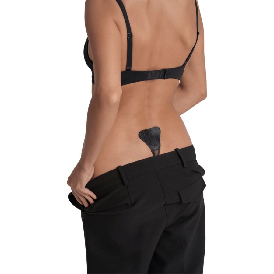BYE-BRA - ADHESIVE THONG LACE BLACK